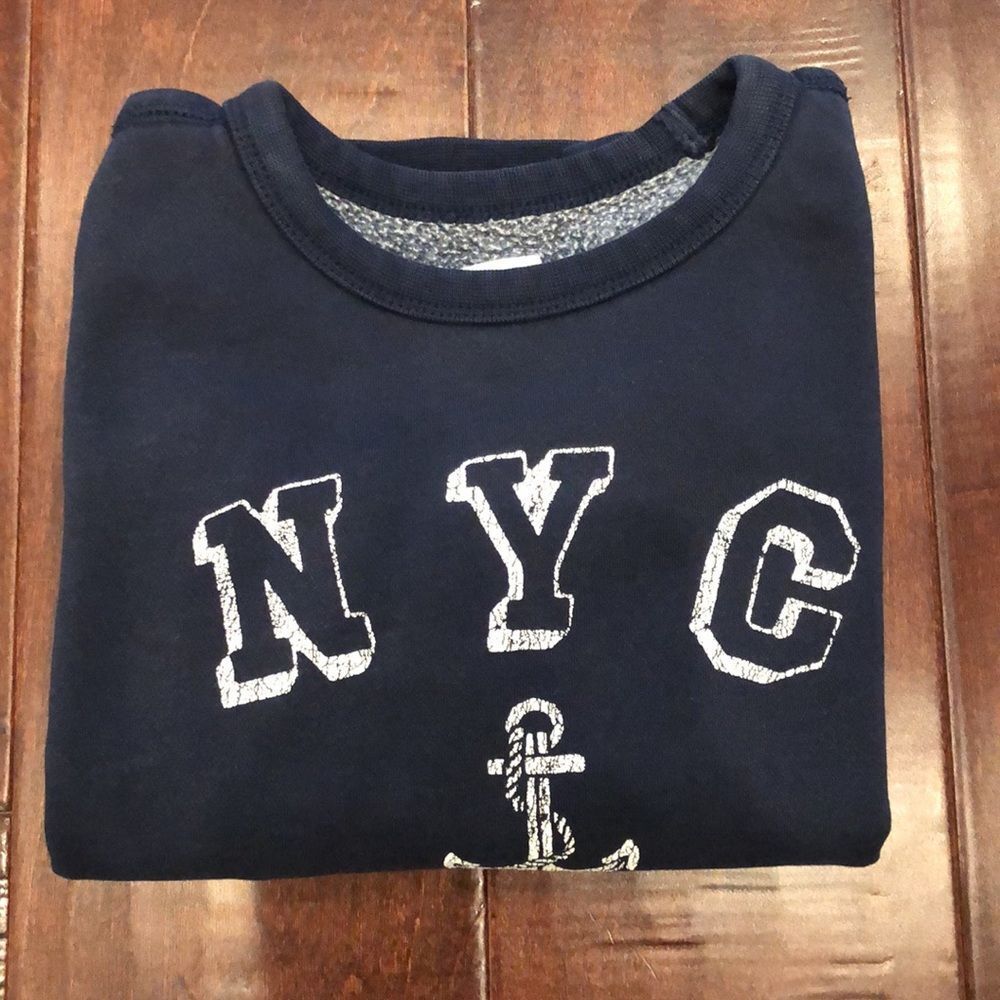 NYC Sweater - Picture 4 of 9